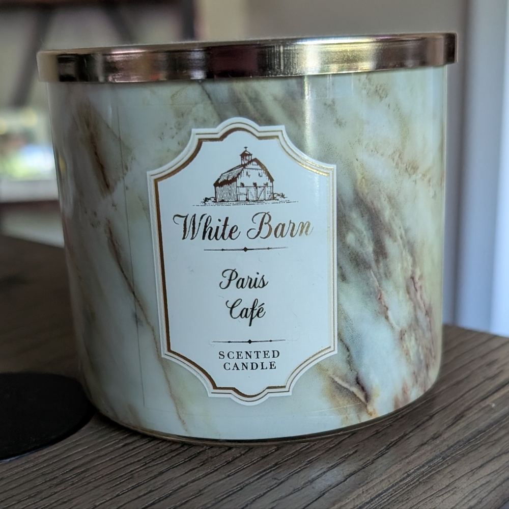 Bath & BBW 3-wick candle Paris cafe New